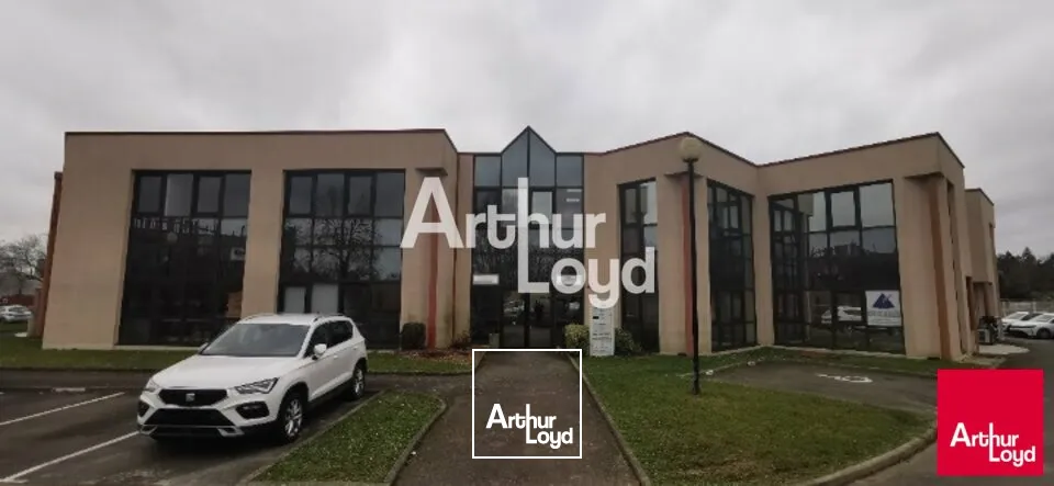 CESSON SEVIGNE - BUREAUX A LOUER - 143 M²