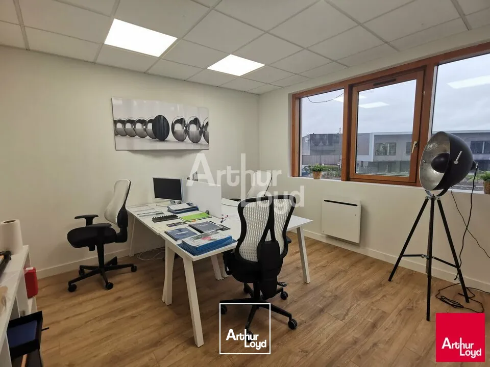 CESSON SEVIGNE - BUREAUX A LOUER - 143 M²