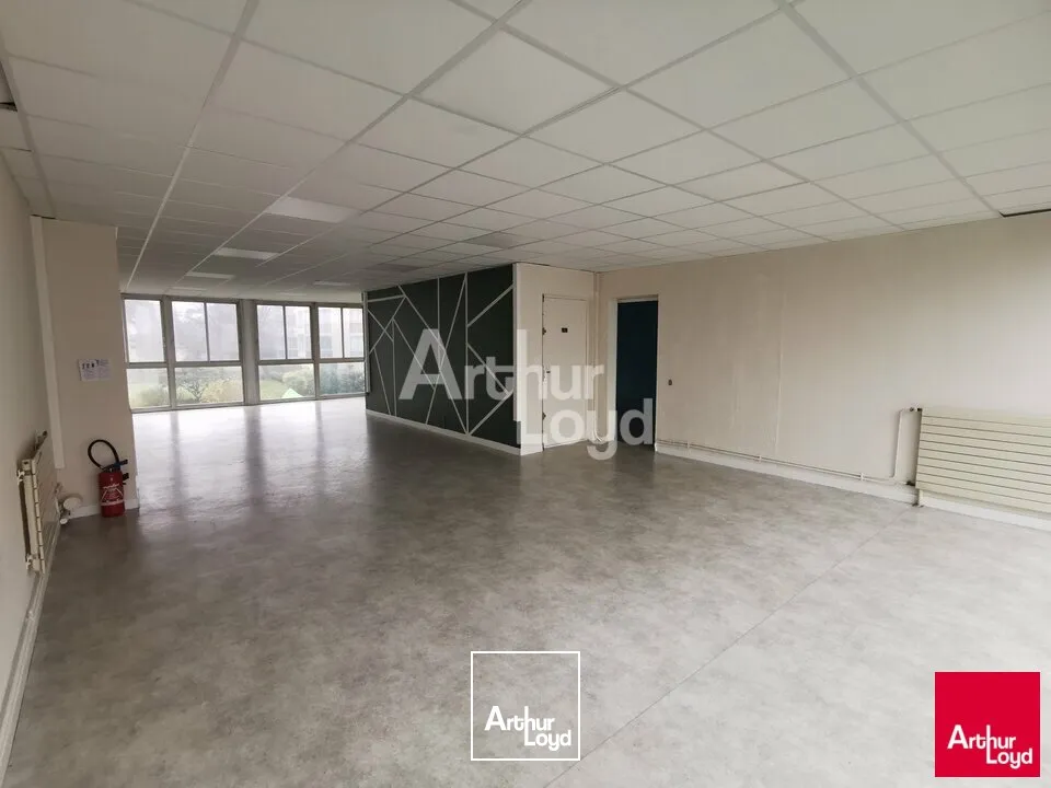 RENNES PROCHE CITE JUDICIAIRE - BUREAUX A VENDRE