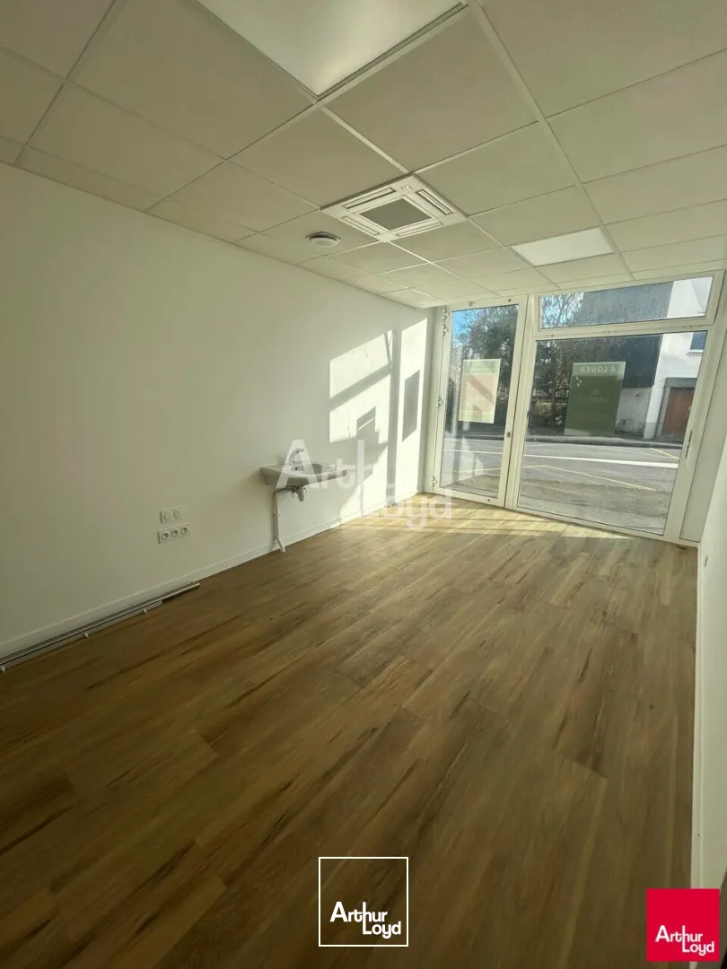 CESSON SEVIGNE - BUREAUX A LOUER - 19 M²