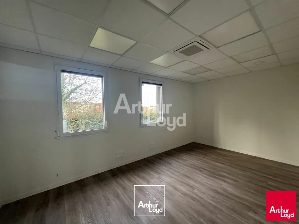 RARE - CESSON SEVIGNE - BUREAUX A VENDRE AVEC VISIBILITE 