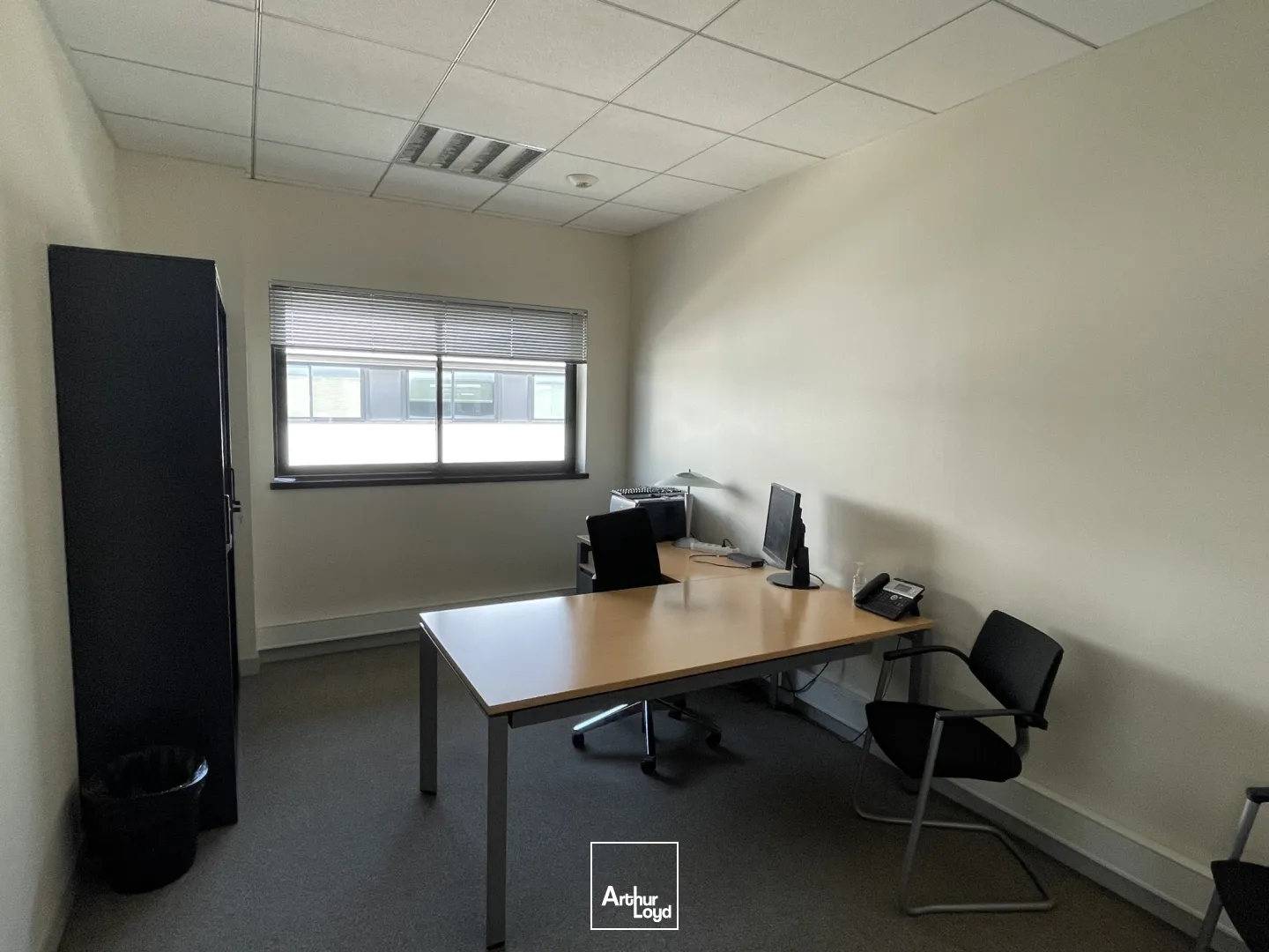 A LOUER BUREAUX DE 282 M2 À 337 M2 - LACROIX SAINT OUEN - PARC TERTIAIRE