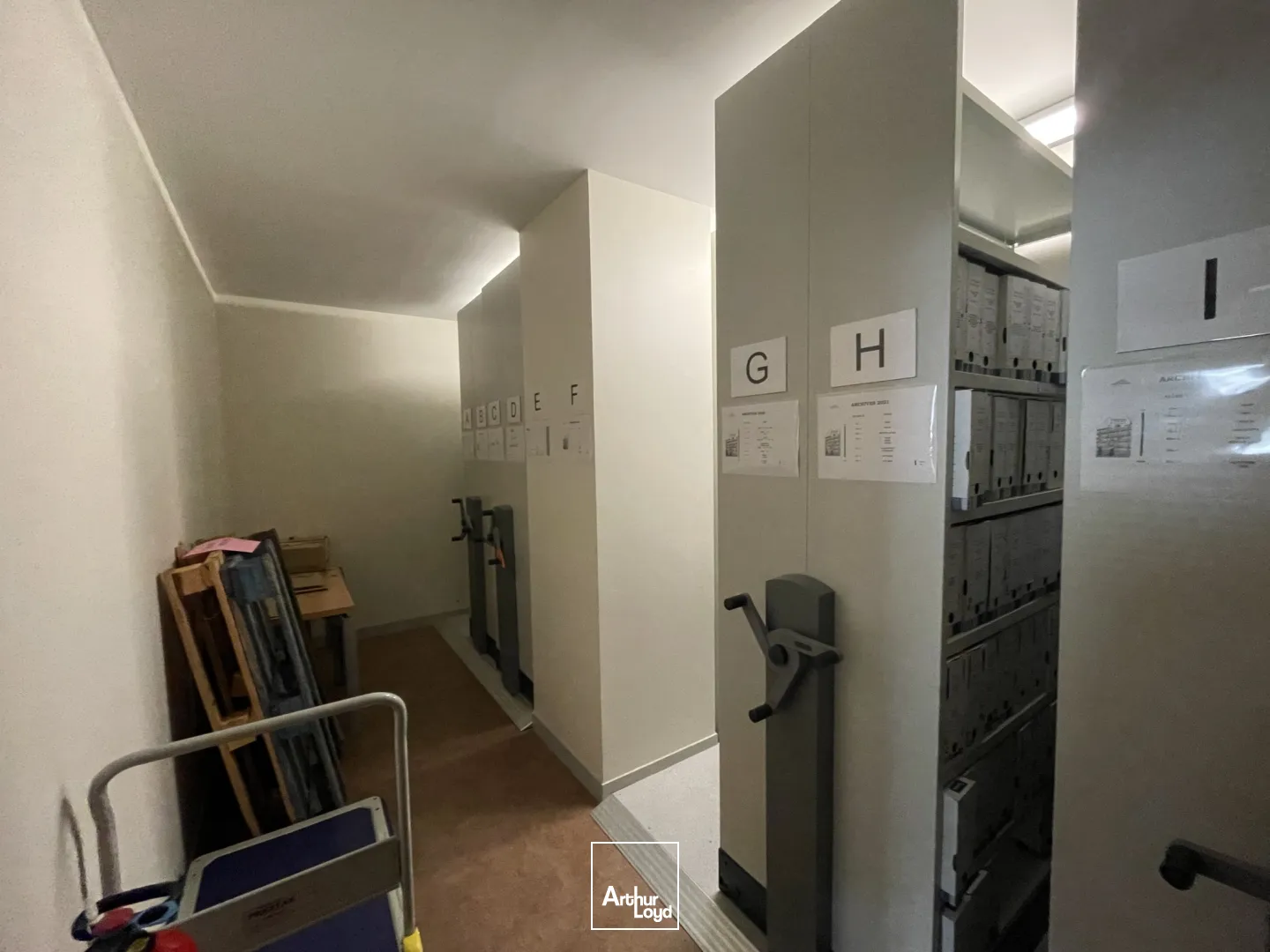 A LOUER BUREAUX DE 282 M2 À 337 M2 - LACROIX SAINT OUEN - PARC TERTIAIRE