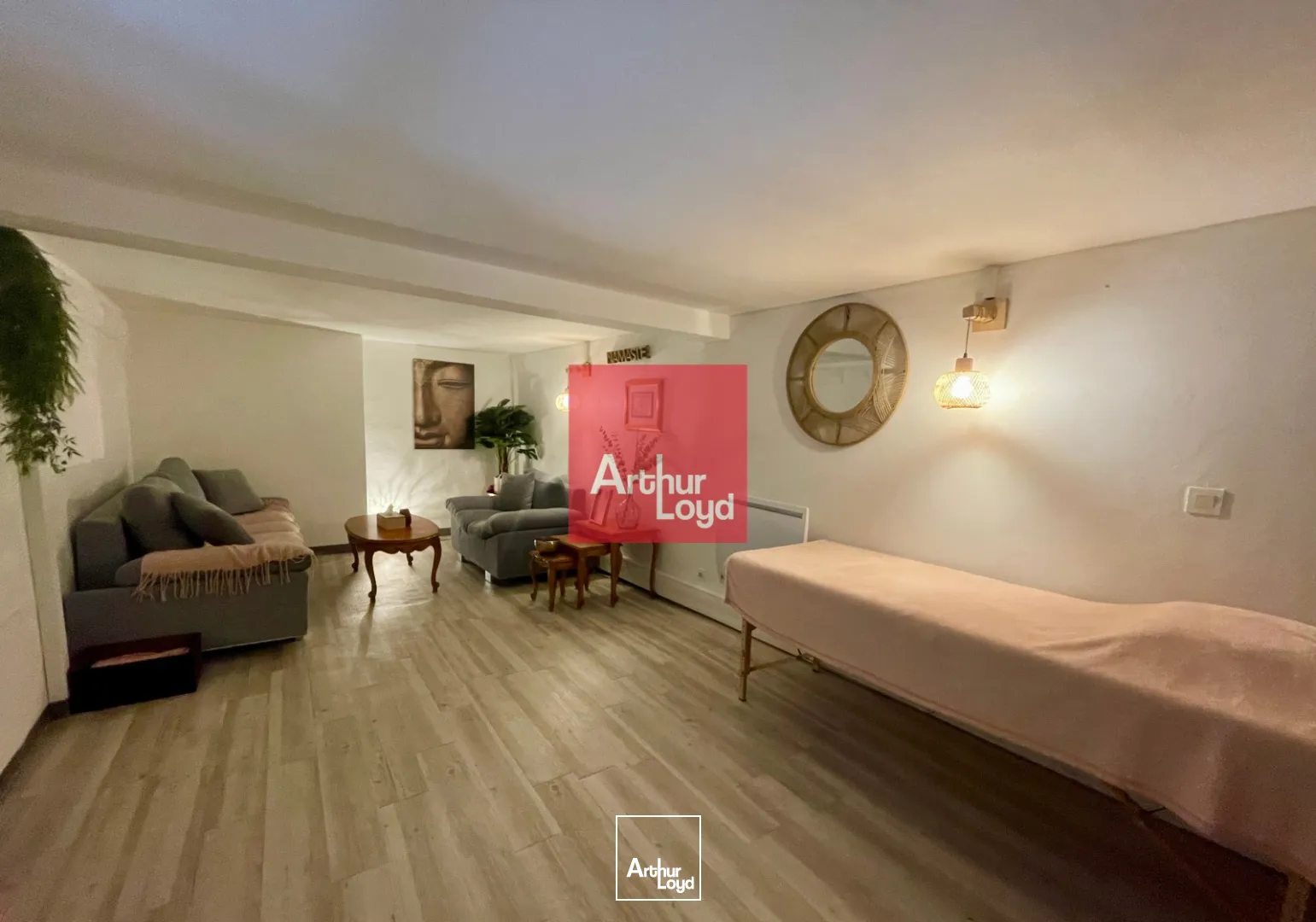 Local commercial à louer à Nîmes emplacement stratégique quartier historique