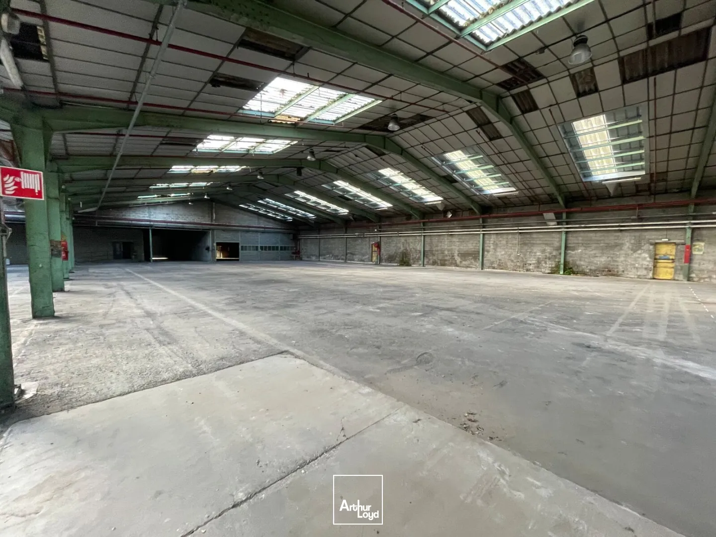 Entrepôts à vendre à CANTELEU 76380