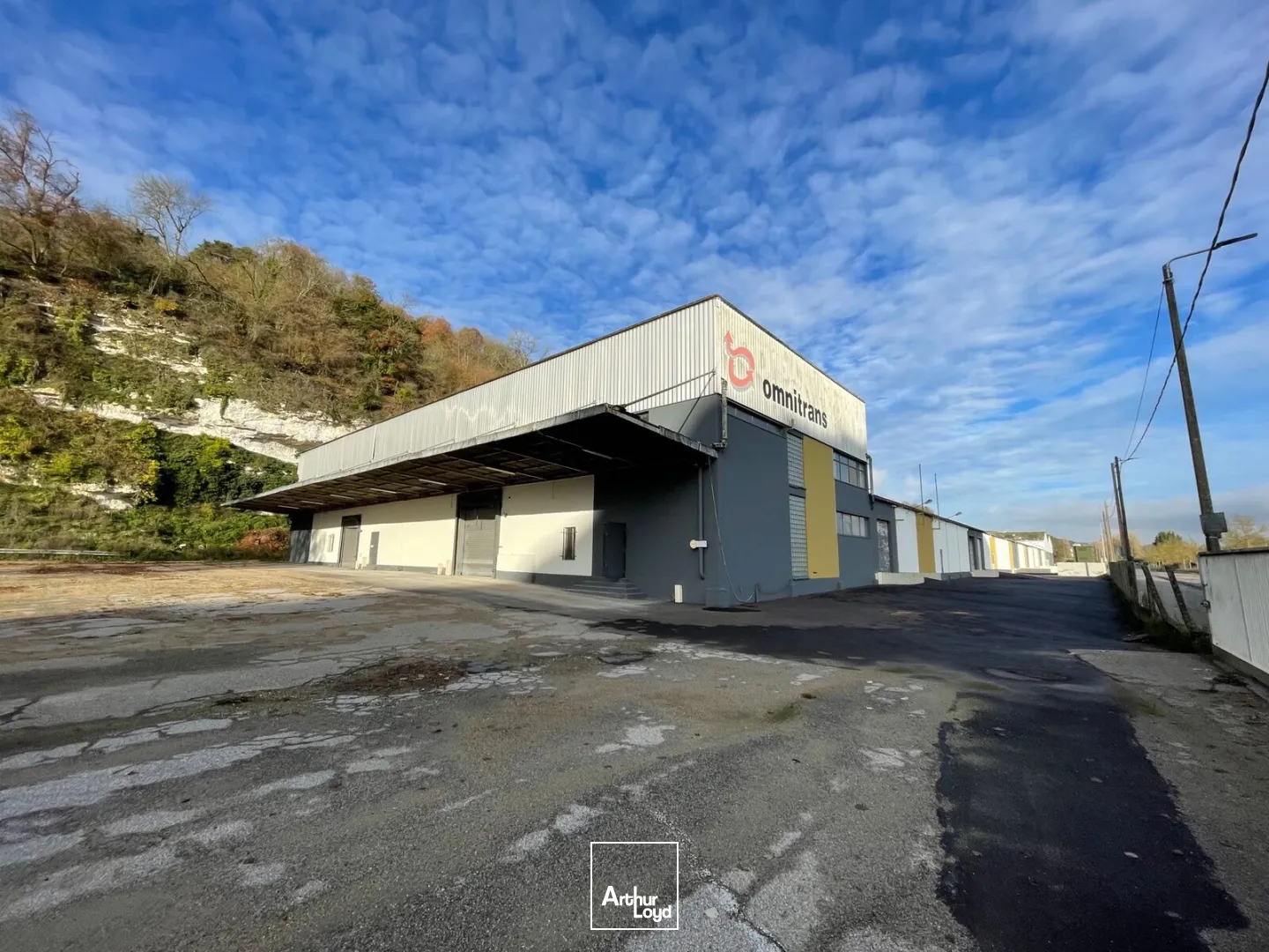 Entrepôts à vendre à CANTELEU 76380