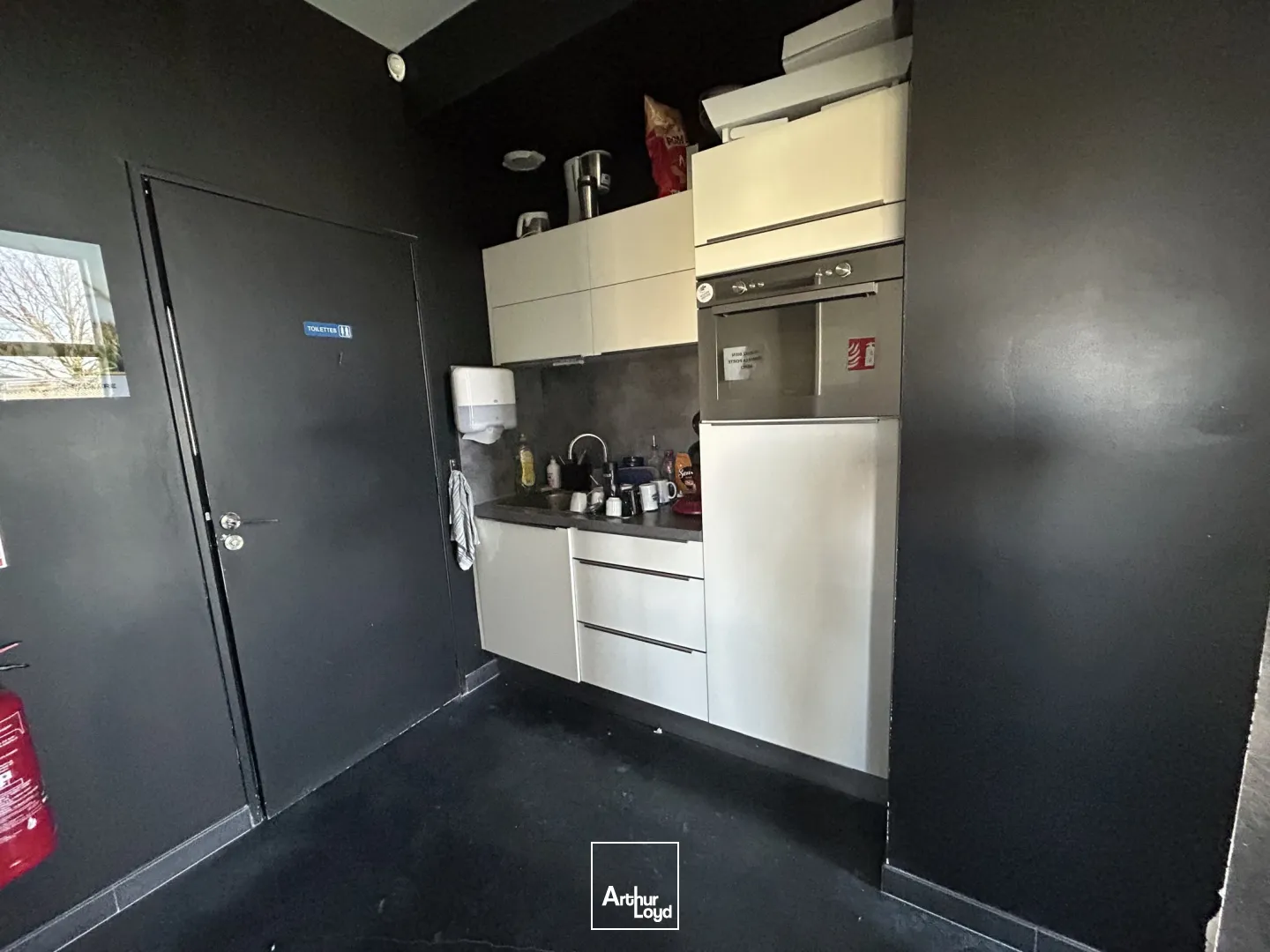 A VENDRE - LOCAL ACTIVITES - BUREAUX - 577 m2 - PONTCHATEAU - A LOUER