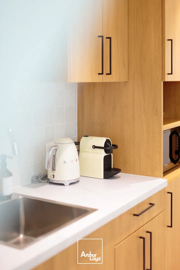 Bureaux à louer à PARIS 75010