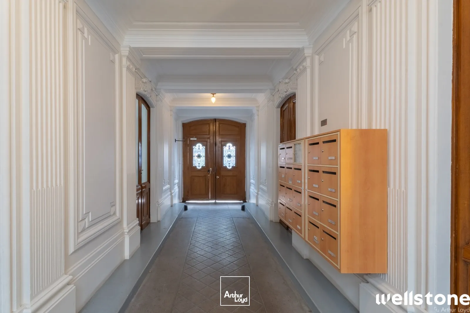 Bureaux à louer à PARIS 75008