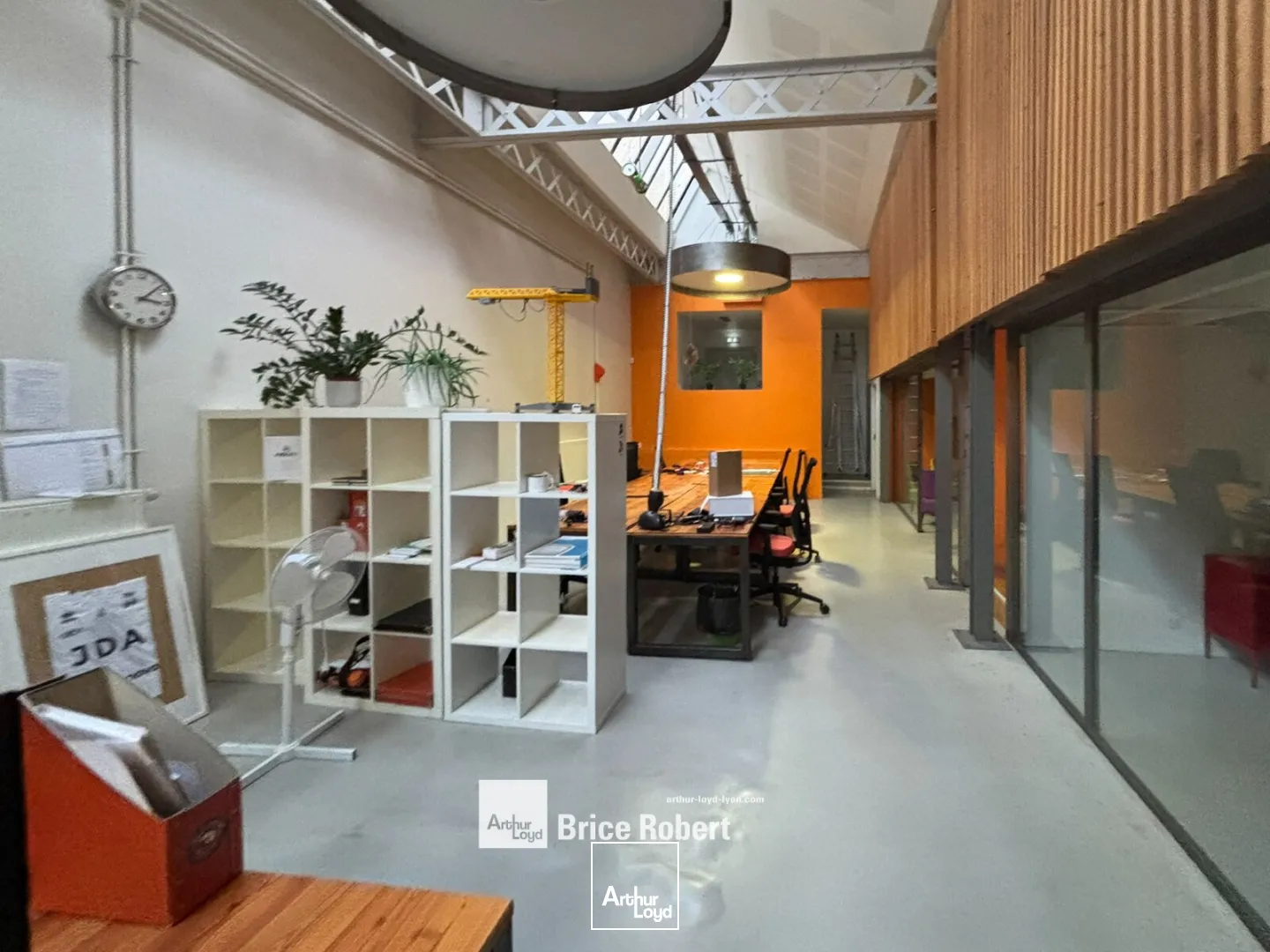  A louer - Bureaux dans un immeuble indépendant - Lyon 1er
