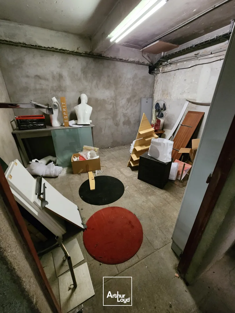 Emplacement premium - Local commercial de 1&nbsp;200 m2 - Hyper centre Belfort