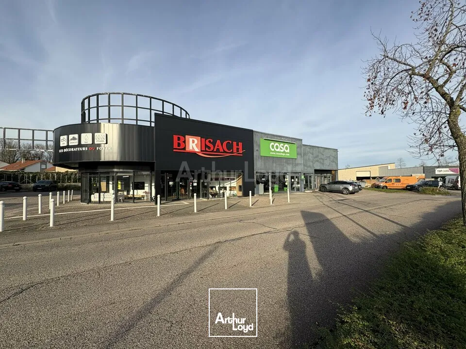 LOCAL COMMERCIAL à LOUER de 1005 m²