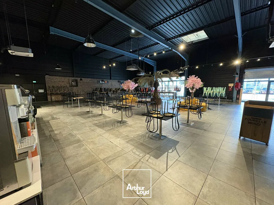 LOCAL COMMERCIAL à LOUER de 670 m²