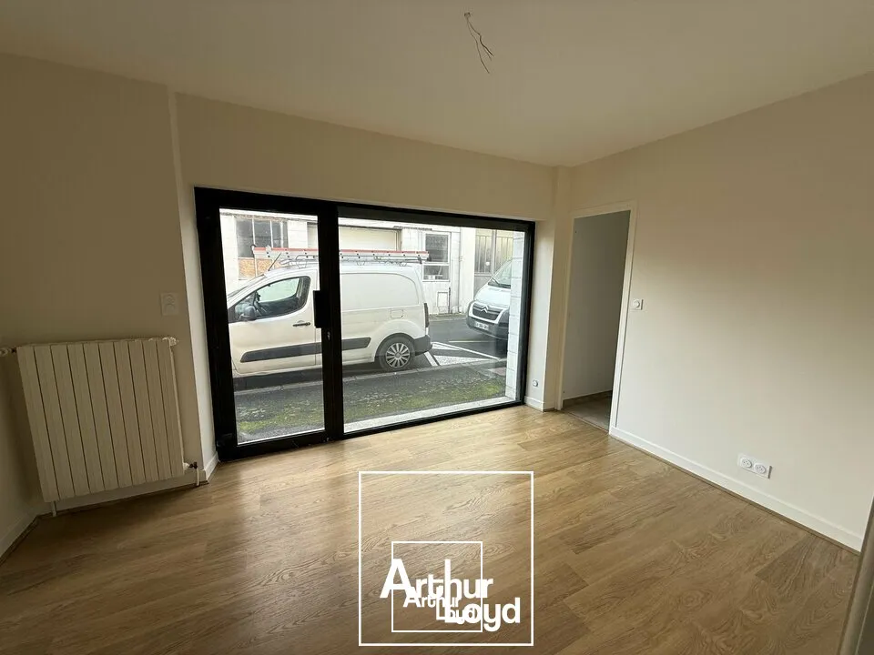 Bureaux - Location - BRIVE-LA-GAILLARDE - 19100 - 25-25 - 7600075