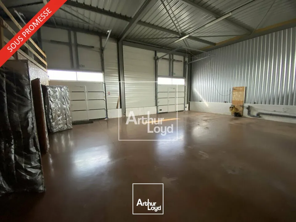 Locaux d'activité & Entrepôts - Vente - CHARTRETTES - 77590 - 162-162 - 7600091