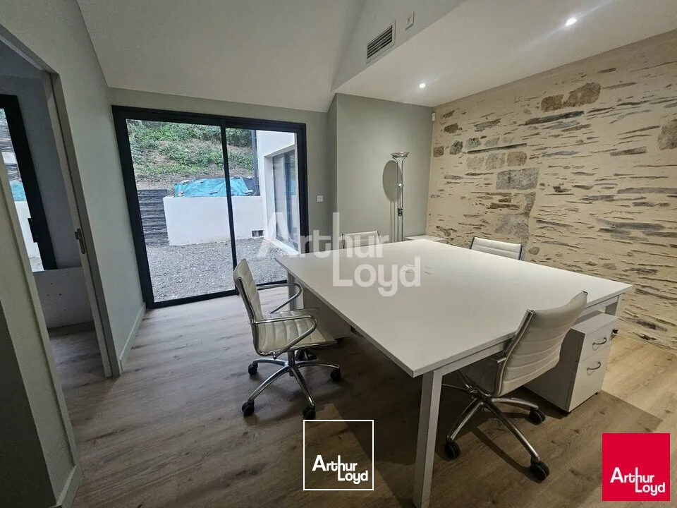 Angers proche gare bureaux de 57,50 m² à louer, meublés avec belles prestations 