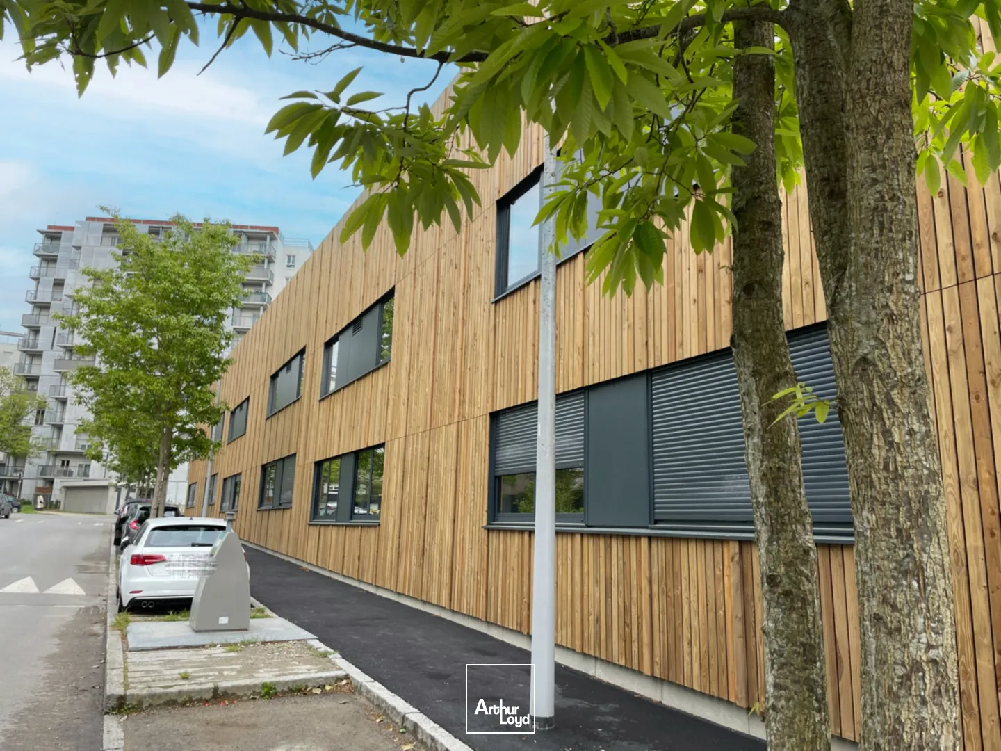 Cellules artisanales neuves à la location à Nantes