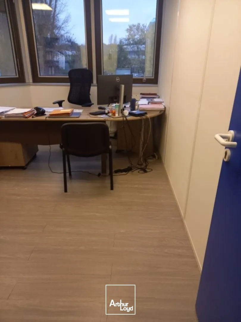 Bureaux - Location - BRUGES - 33520 - 95.28-95.28 - 7600348