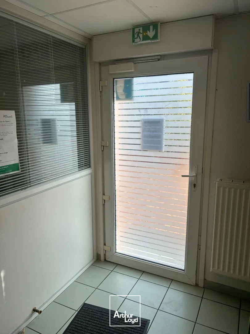 Bureaux à vendre à Lomme - RDC ERP, accessibilité optimale et locaux prêts à l'emploi