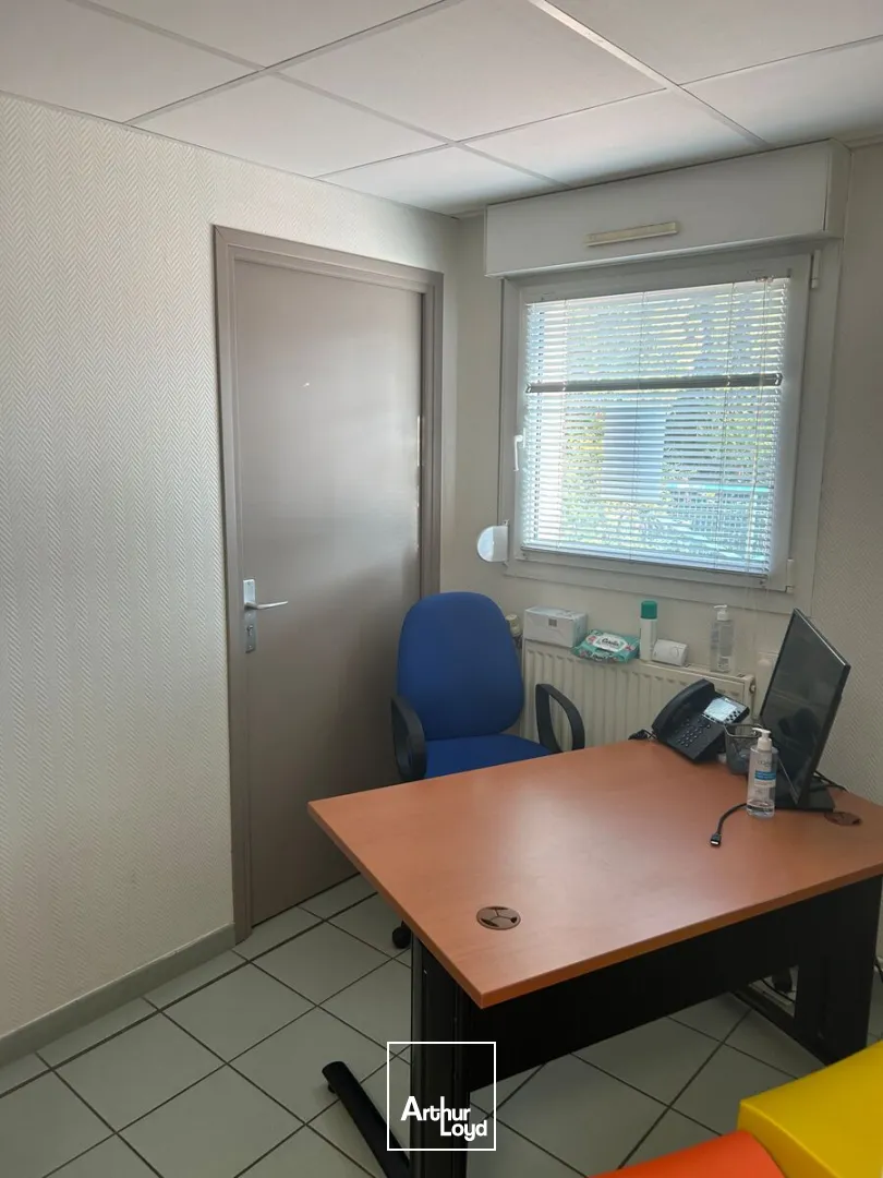 Bureaux à vendre à Lomme - RDC ERP, accessibilité optimale et locaux prêts à l'emploi