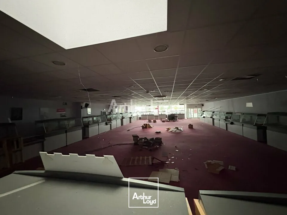 Local Commercial 760 m2