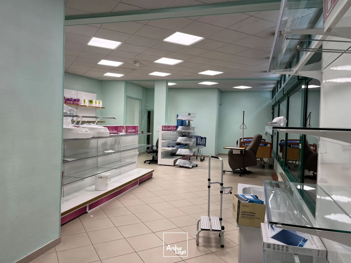 A VENDRE - BUREAUX - 96 M2 - SAINT-QUENTIN