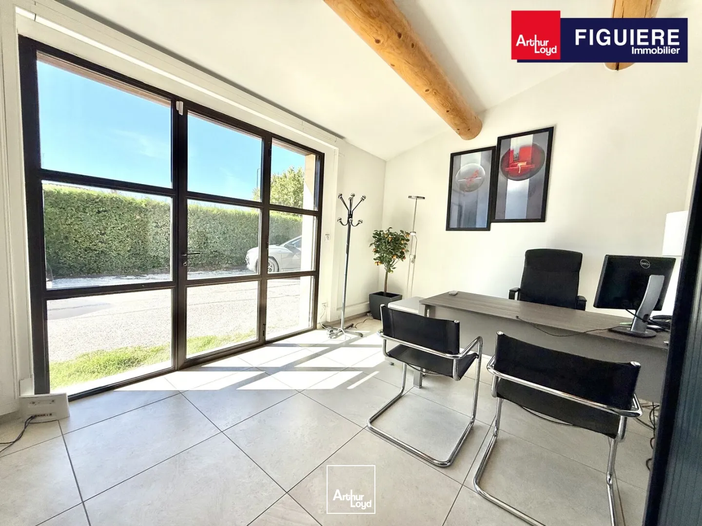 IMMEUBLE DE BUREAUX INDEPENDANT A VENDRE 