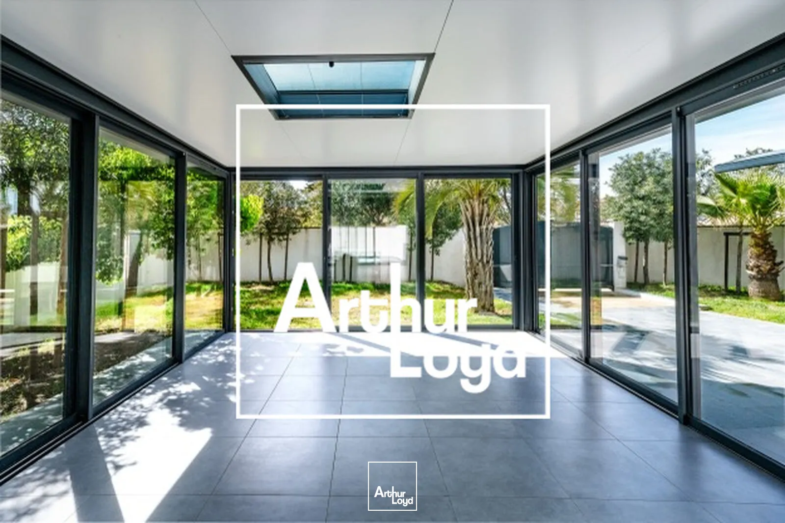 MAISON A USAGE PROFESSIONNEL A VENDRE - PEROLS