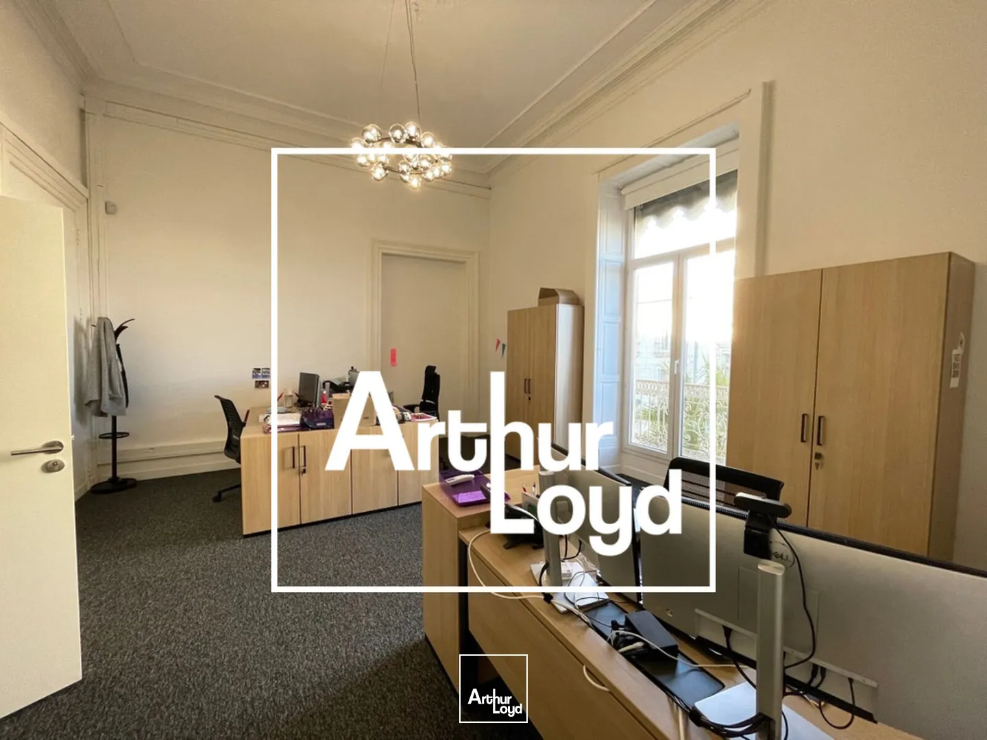 BUREAUX A LOUER 276 M²- MONTPELLIER JEU DE PAUME - PROXIMITE IMMEDIATE TRAMWAY 