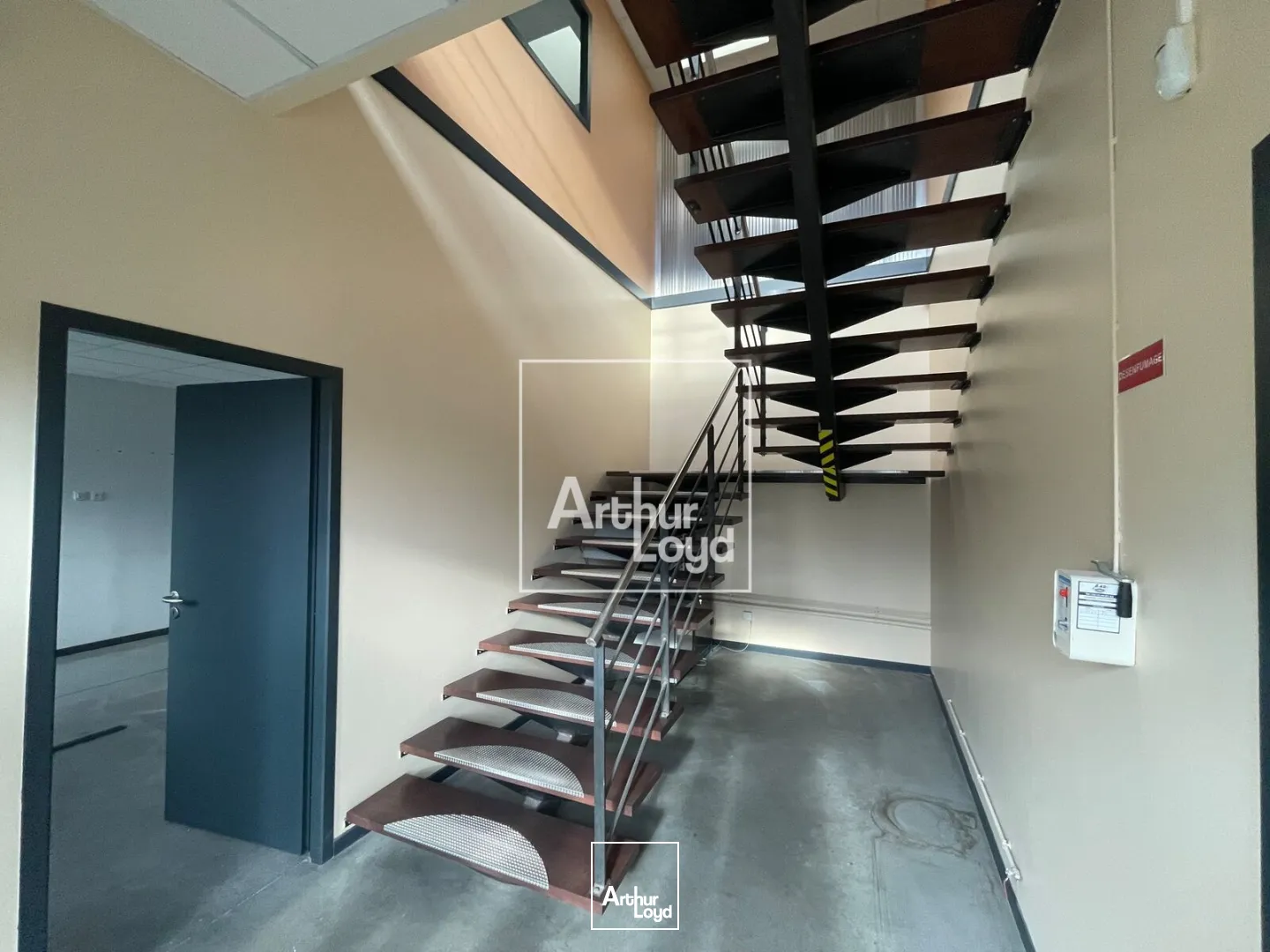 Locaux d'activité & Entrepôts - Location - SAINT MARTIN LE VINOUX - 38950 - 440-440 - 7600993