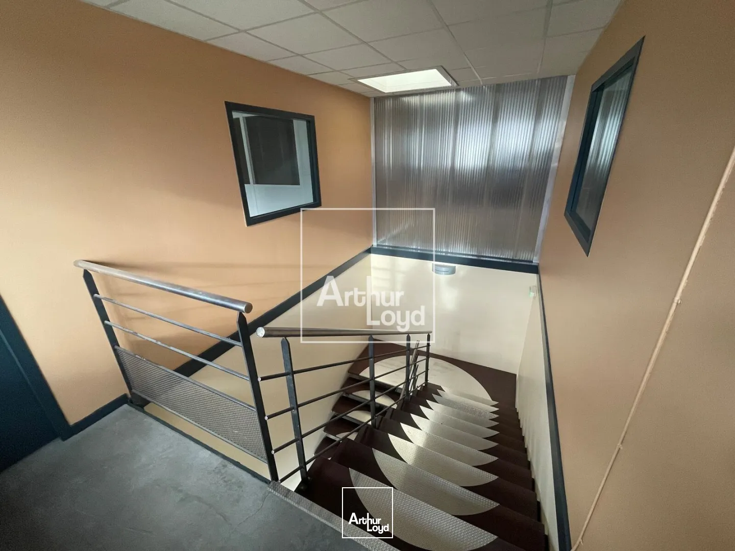 Locaux d'activité & Entrepôts - Location - SAINT MARTIN LE VINOUX - 38950 - 440-440 - 7600992