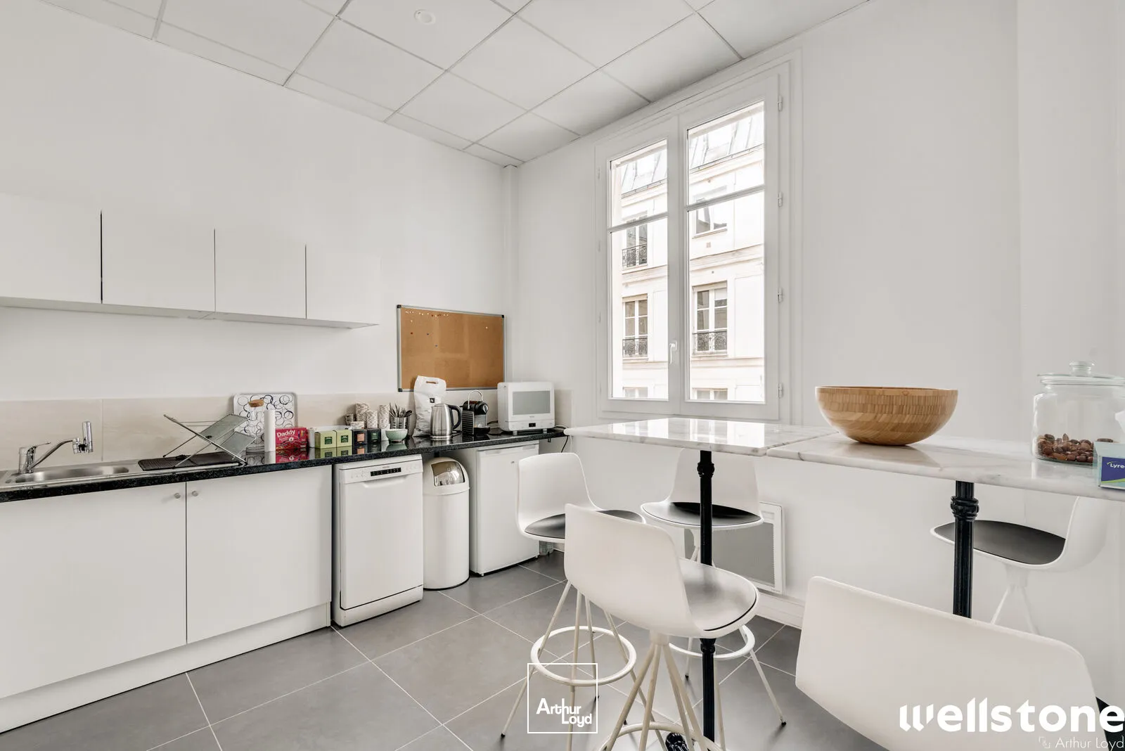 Bureaux à louer à PARIS 75008