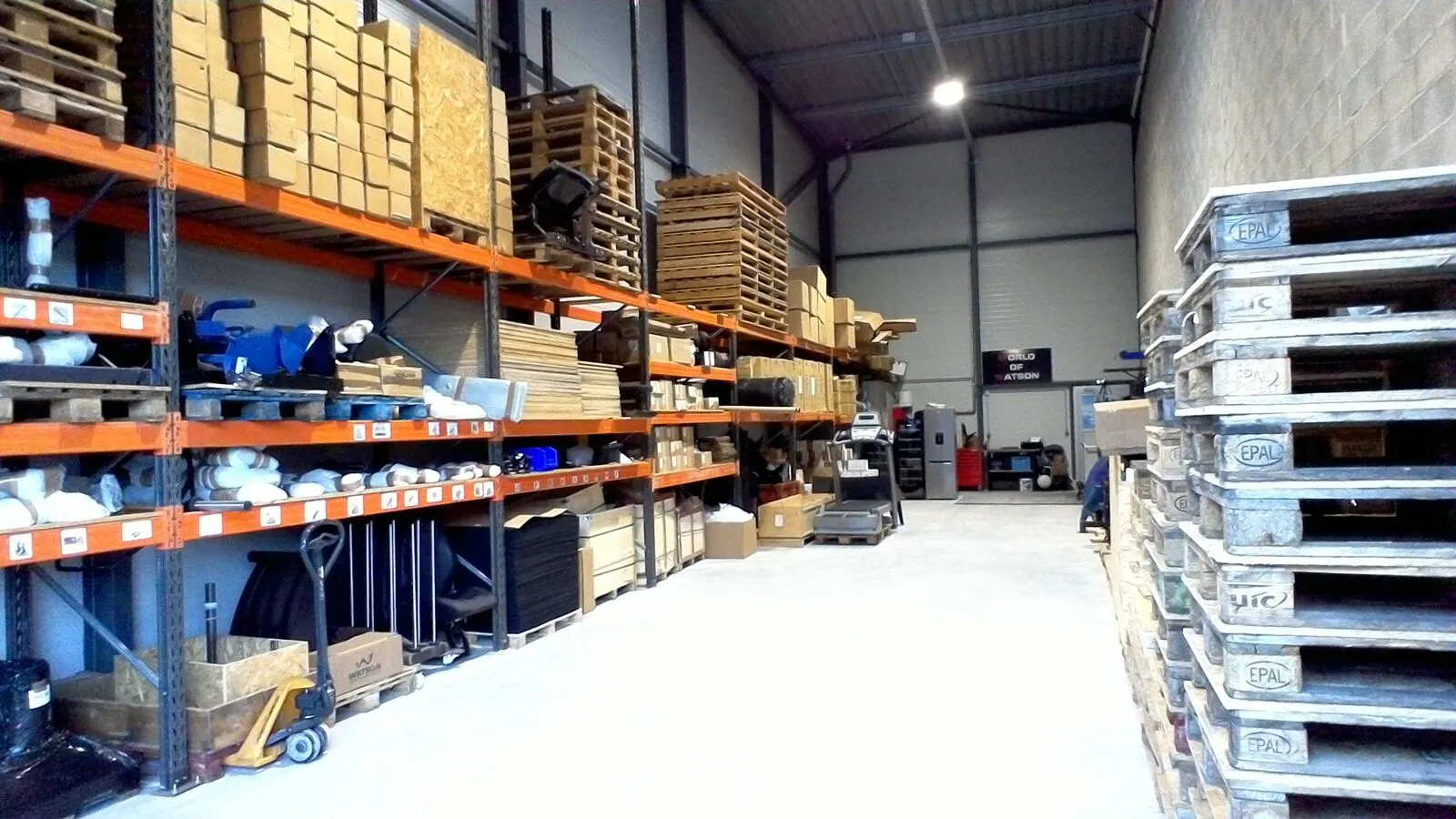 Entrepôt avec bureaux à louer - ATHELIA V - La Ciotat