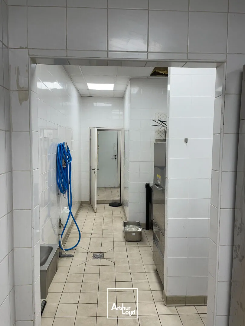 Local commercial Limoges 250 m² - Secteur émailleur