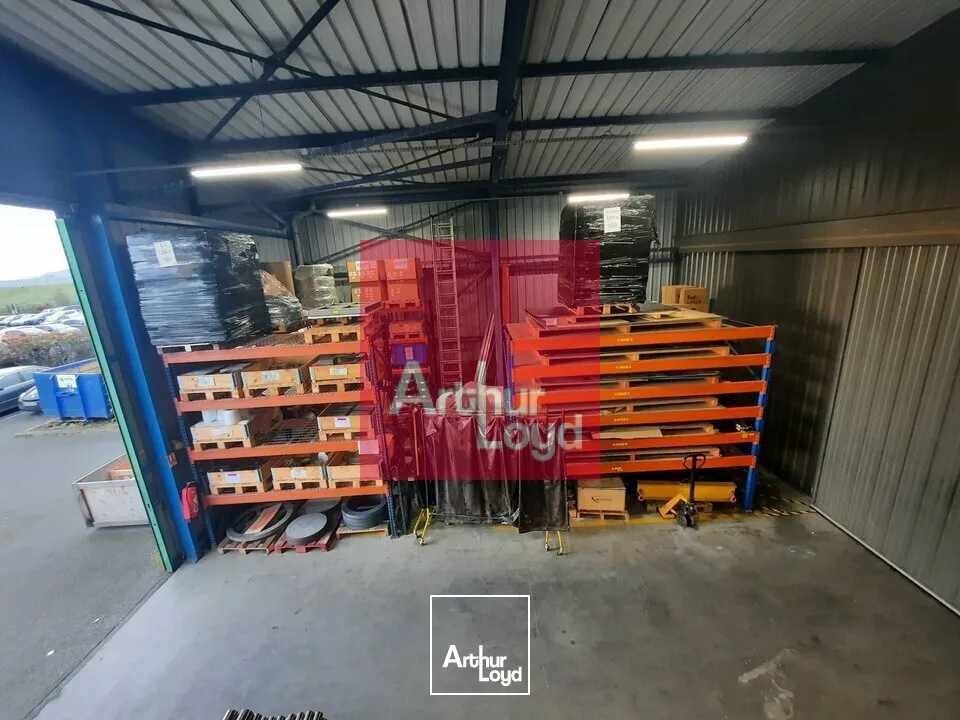 RIOM A VENDRE LOCAL ACTIVITE 1532 M² - PARCELLE 5000 M² - 1 PONT ROULANT 