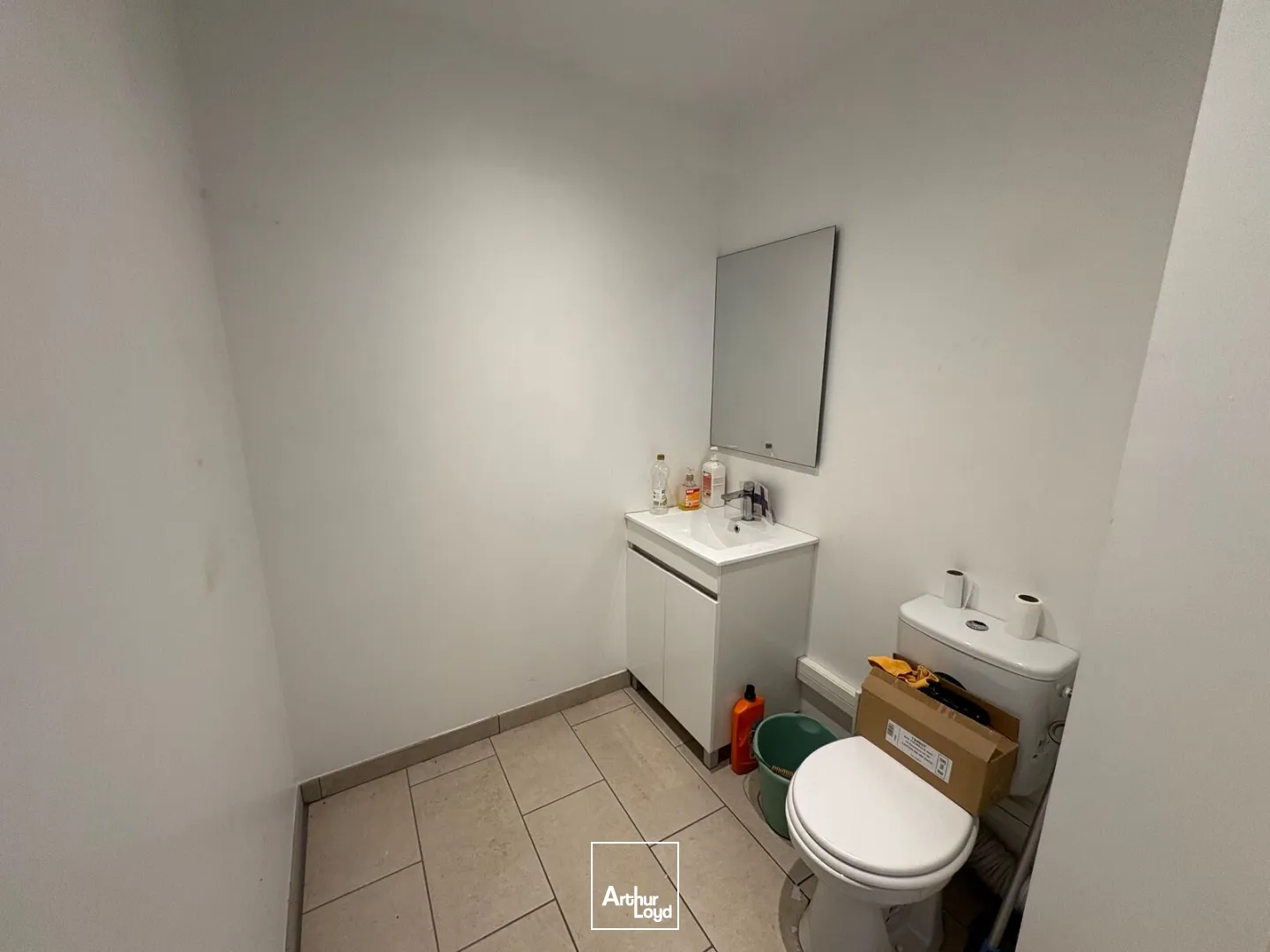 A LOUER LOCAL D'ACTIVITÉ 259 M2 LAIGNEVILLE