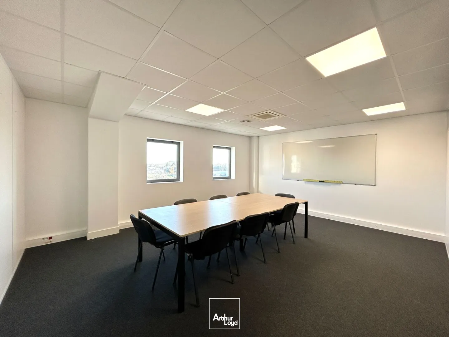 Location bureaux neufs 167 m² - Tresses Parc Fenelon, proche rocade