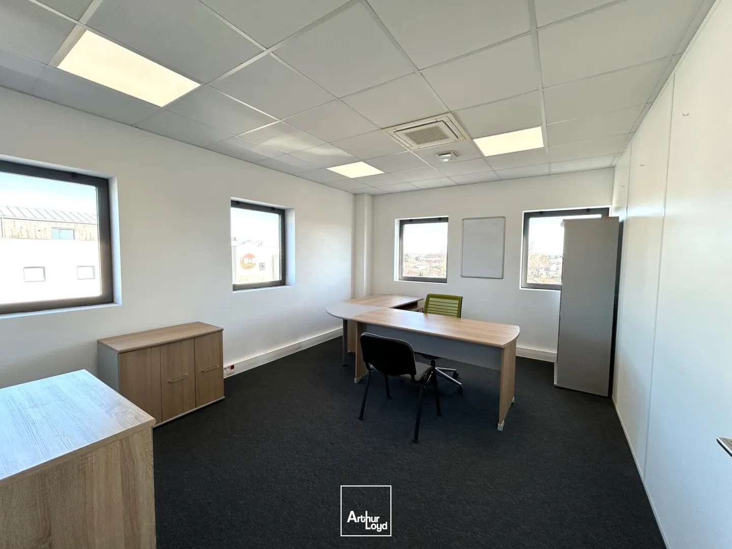 Location bureaux neufs 167 m² - Tresses Parc Fenelon, proche rocade