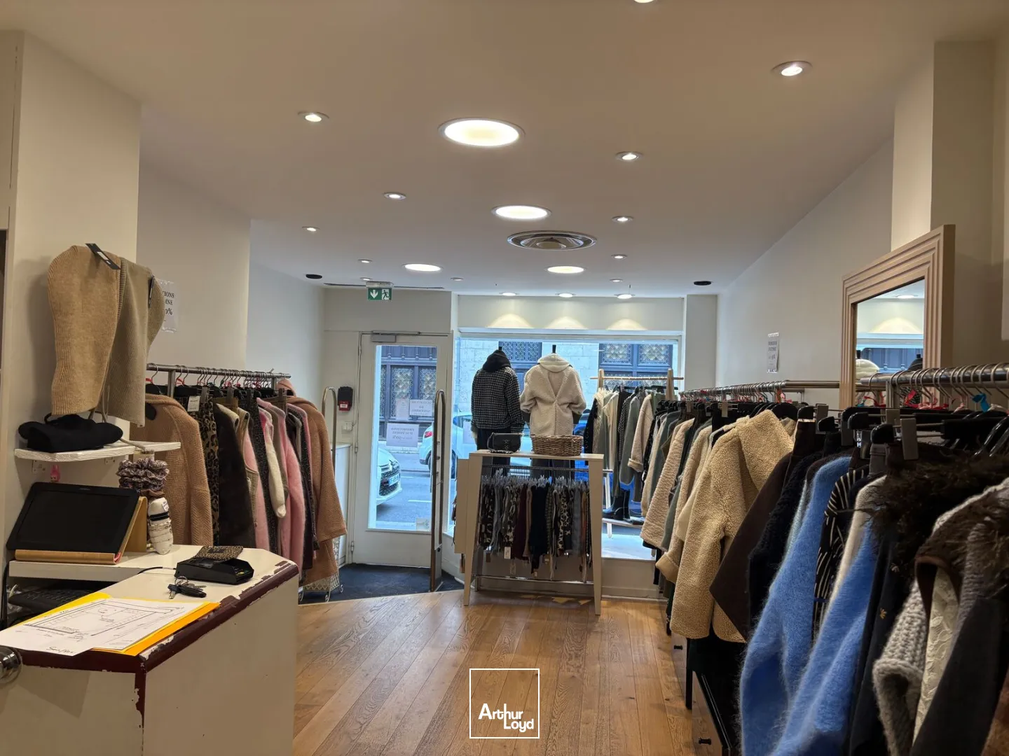 Locaux commerciaux - Cession - ORLEANS - 45000 - 50-50 - 7602674