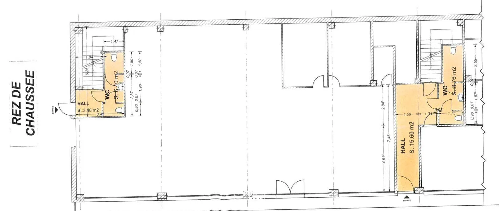 BUREAUX À LOUER - PLATEAU MODULABLE EN R+1 AVEC PARKING - ZI INQUÊTERIE