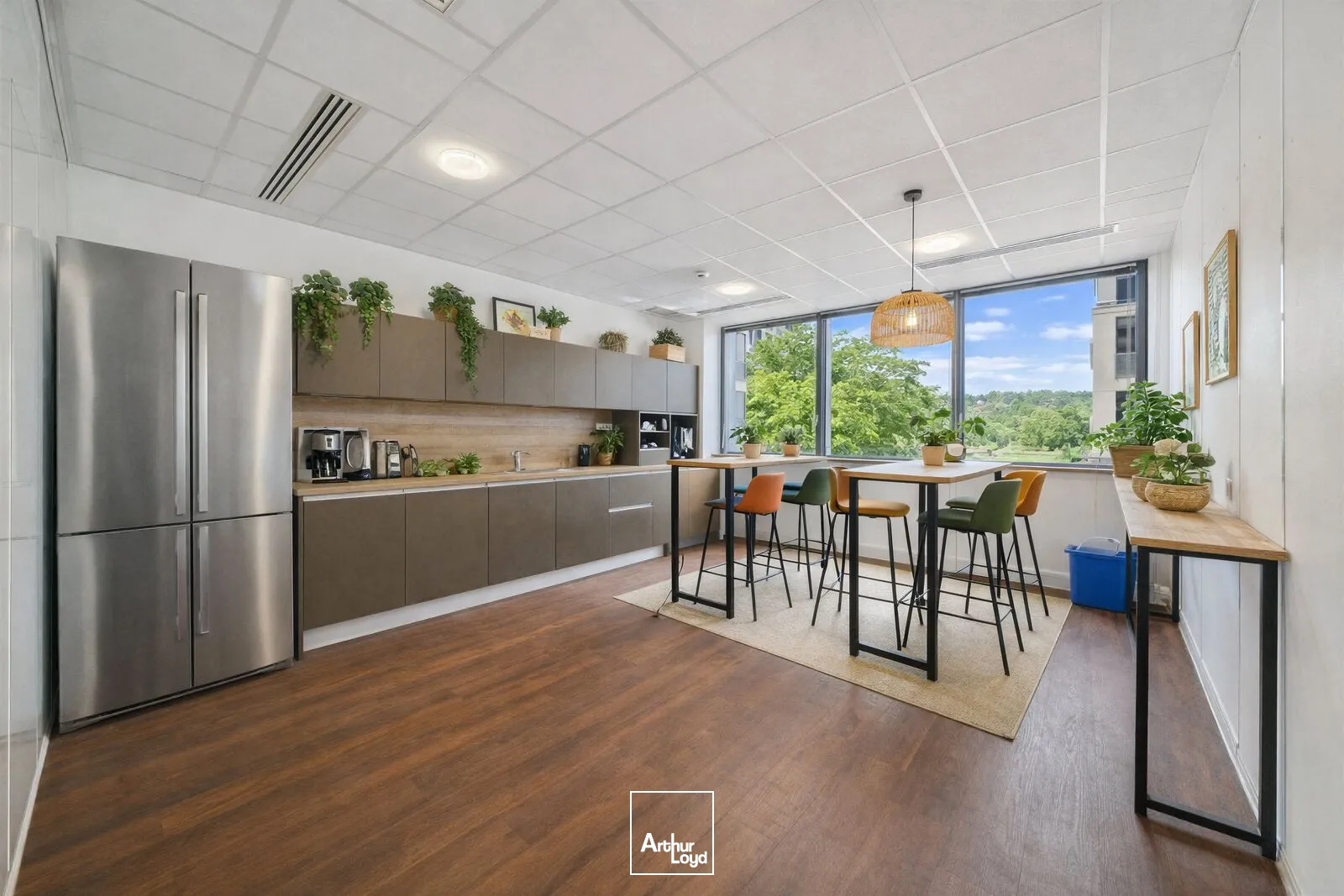 Botany, bureaux traversants et lumineux, sur les Quais de Seine