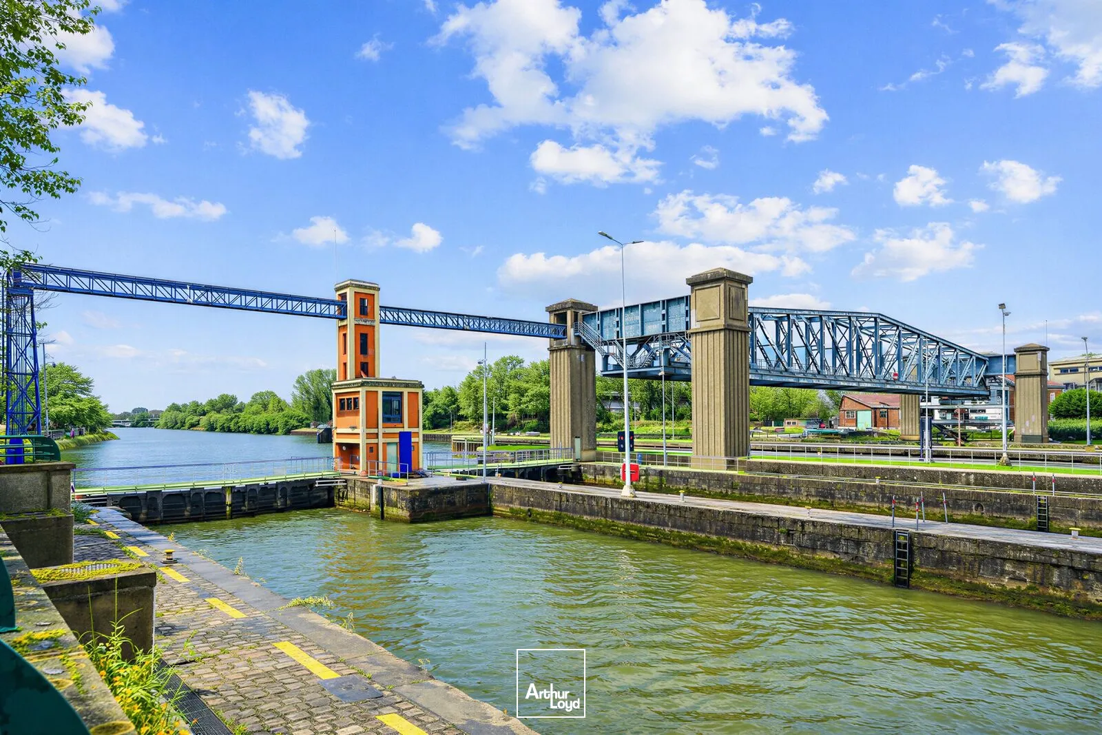 Botany, bureaux traversants et lumineux, sur les Quais de Seine