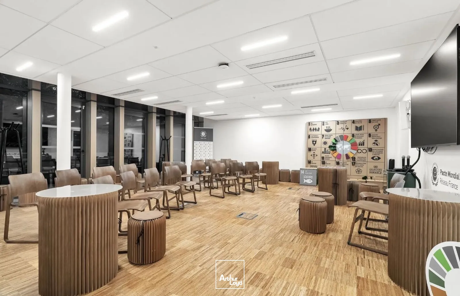 Bureaux - Coworking - PARIS - 75017 - 81-81 - 7602903