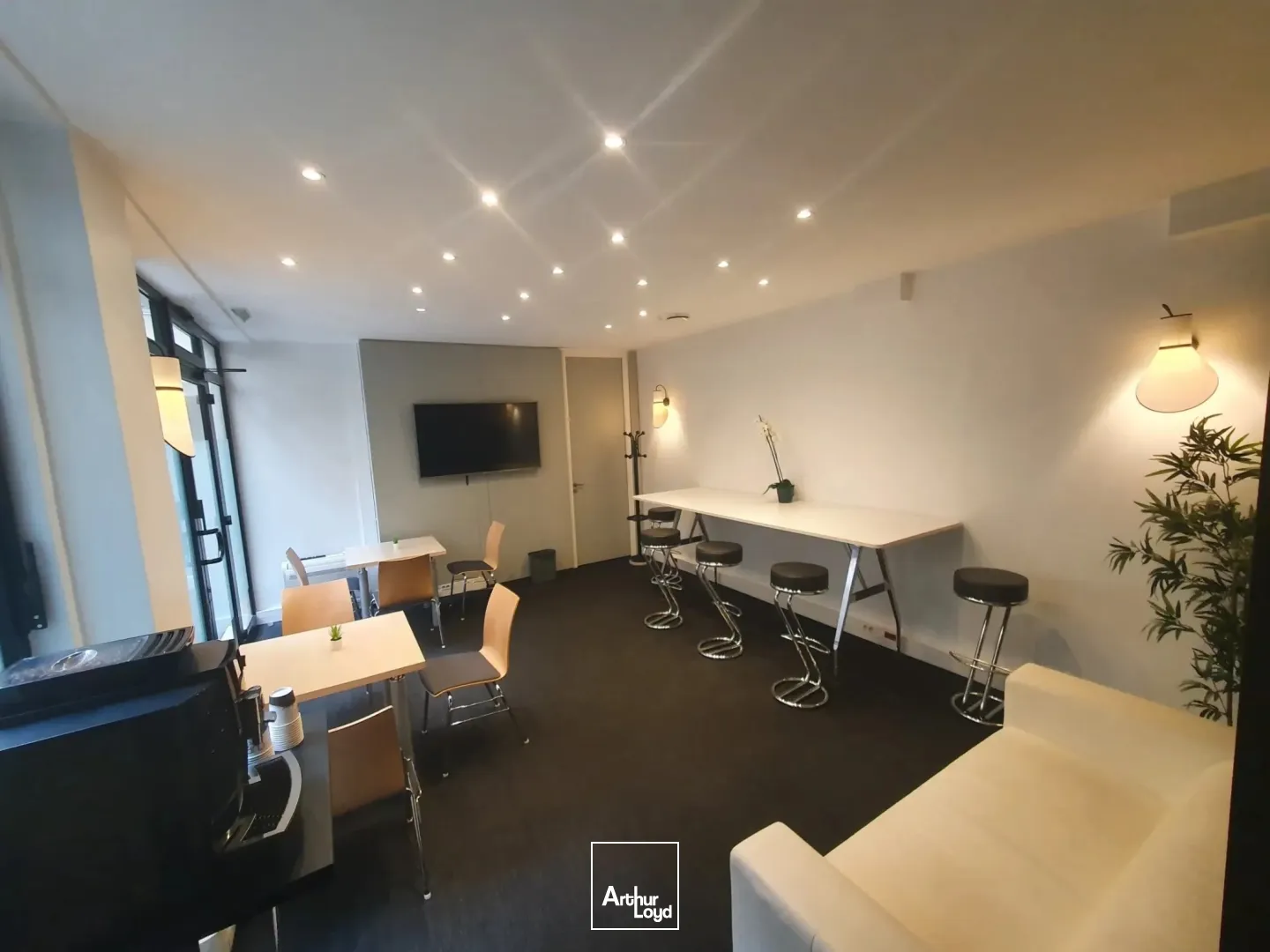 Bureaux privatifs à Louer - Espace Baya Cambon