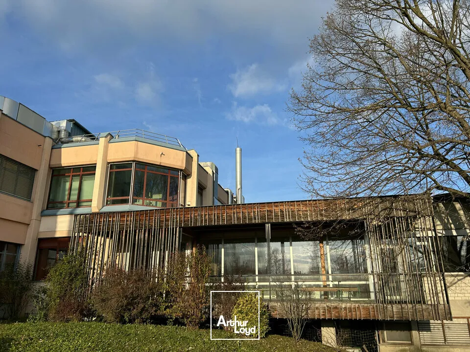 LOCAL D'ACTIVITE - ENTREPOT à VENDRE de 6280 m²