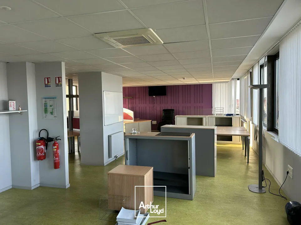LOCAL D'ACTIVITE - ENTREPOT à VENDRE de 6280 m²