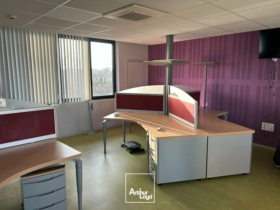 LOCAL D'ACTIVITE - ENTREPOT à VENDRE de 6280 m²