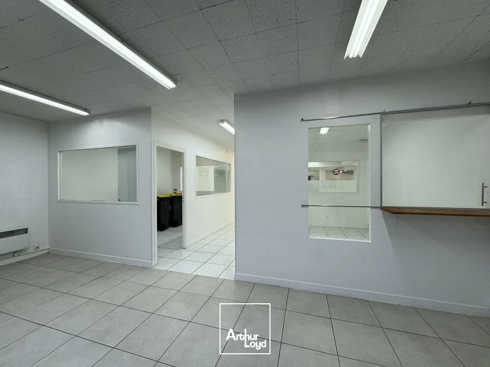 TOURS PROCHE DEUX LIONS COMMERCE A VENDRE 196 M² AVEC CAVE