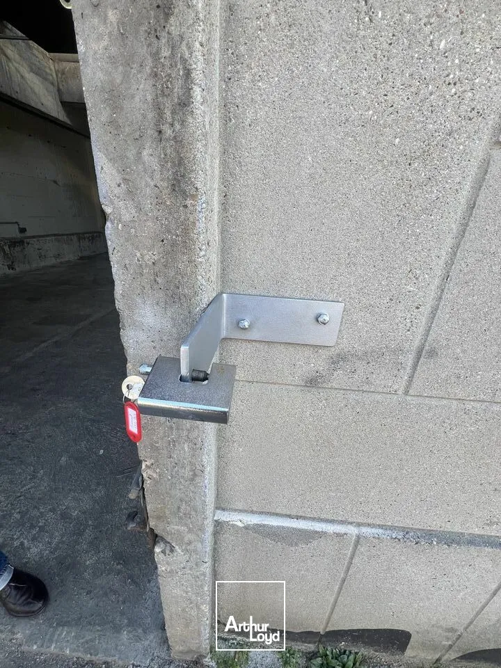 NOUVEAUTÉ - A LOUER ACCÈS DIRECT ENTREPÔT DE 100m2 ZONE INDUSTRIELLE ET PORTUAIRE DU HAVRE 