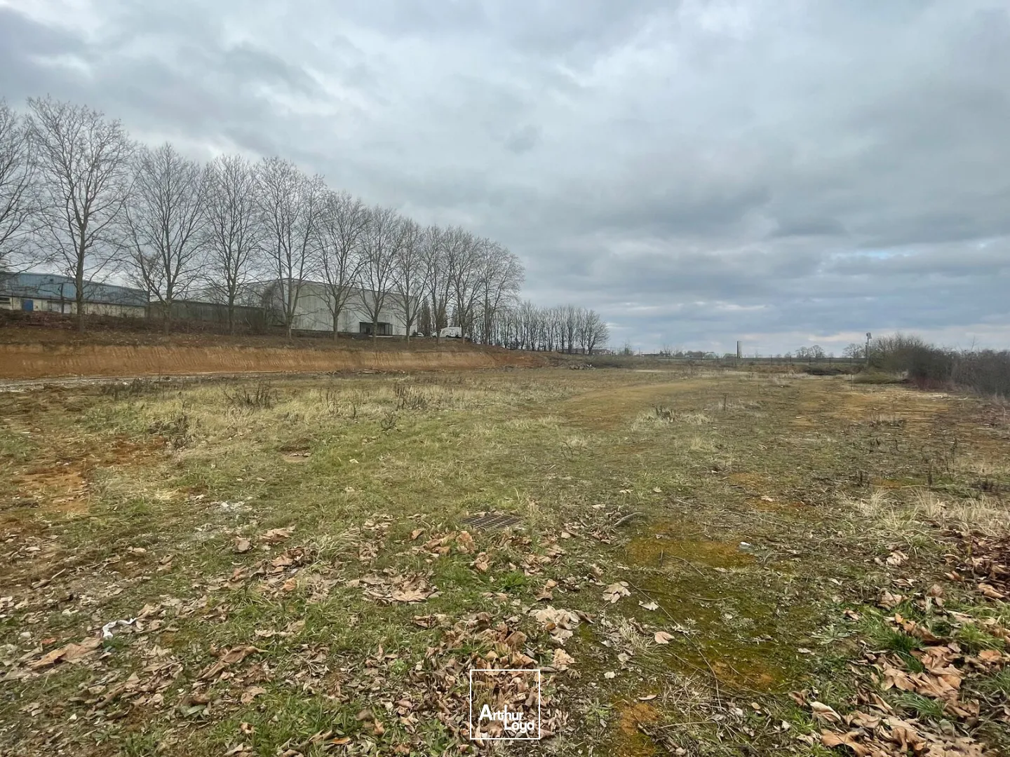 EXCLUSIVITE - A VENDRE TERRAIN 4437 M2 ZONE D'ACTIVITE DE SAINT SOUPPLETS